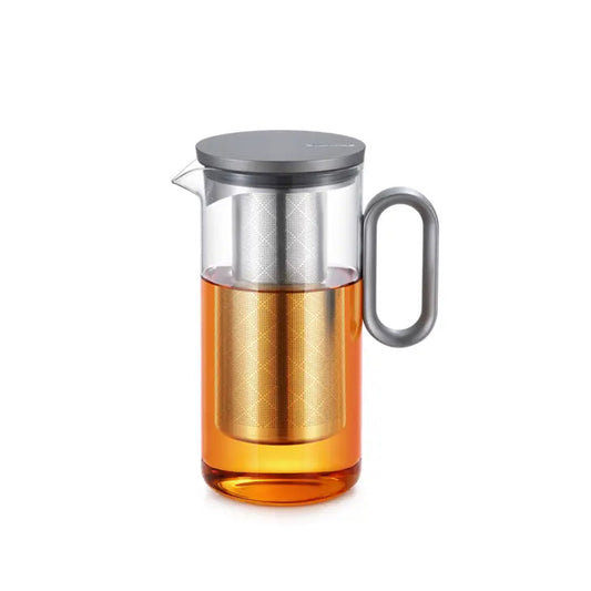 Teekanne mit magnetischem Teesieb